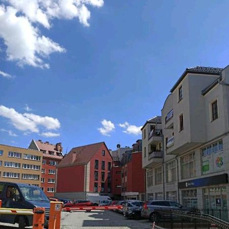 Apartament Miedziany เยเลเนียกูรา ภายนอก รูปภาพ
