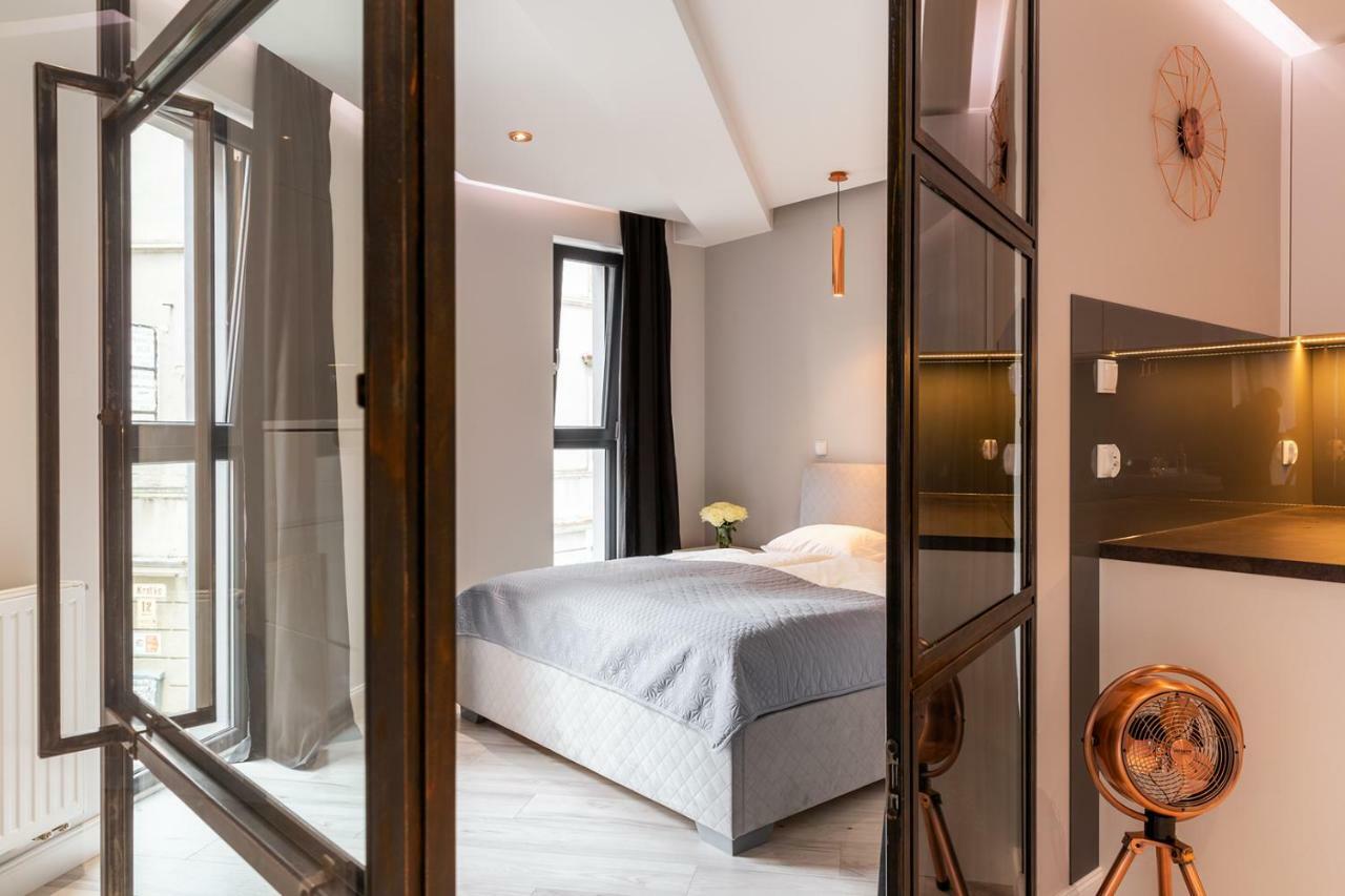 Apartament Miedziany เยเลเนียกูรา ภายนอก รูปภาพ